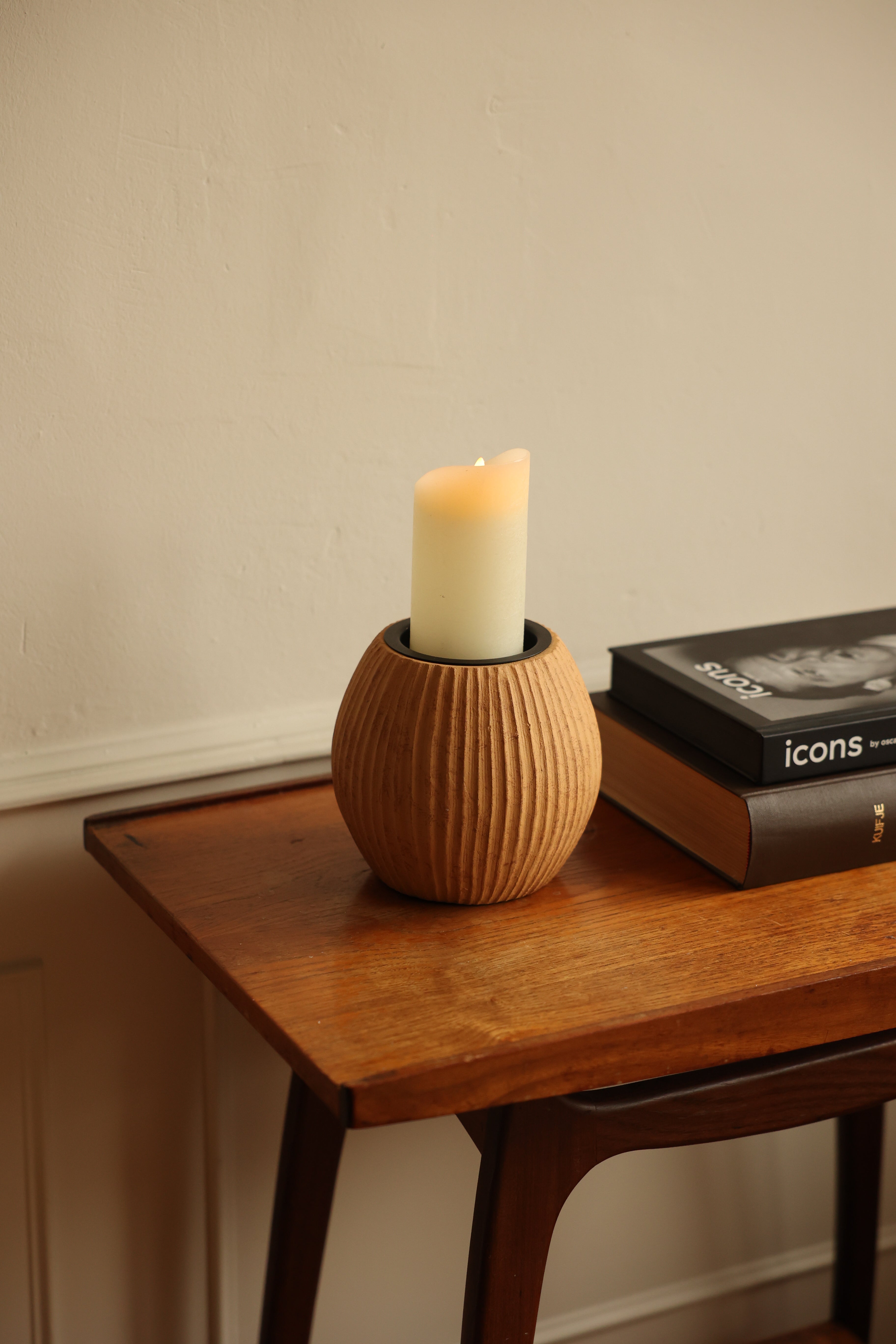 Houten Kaarssenhouder